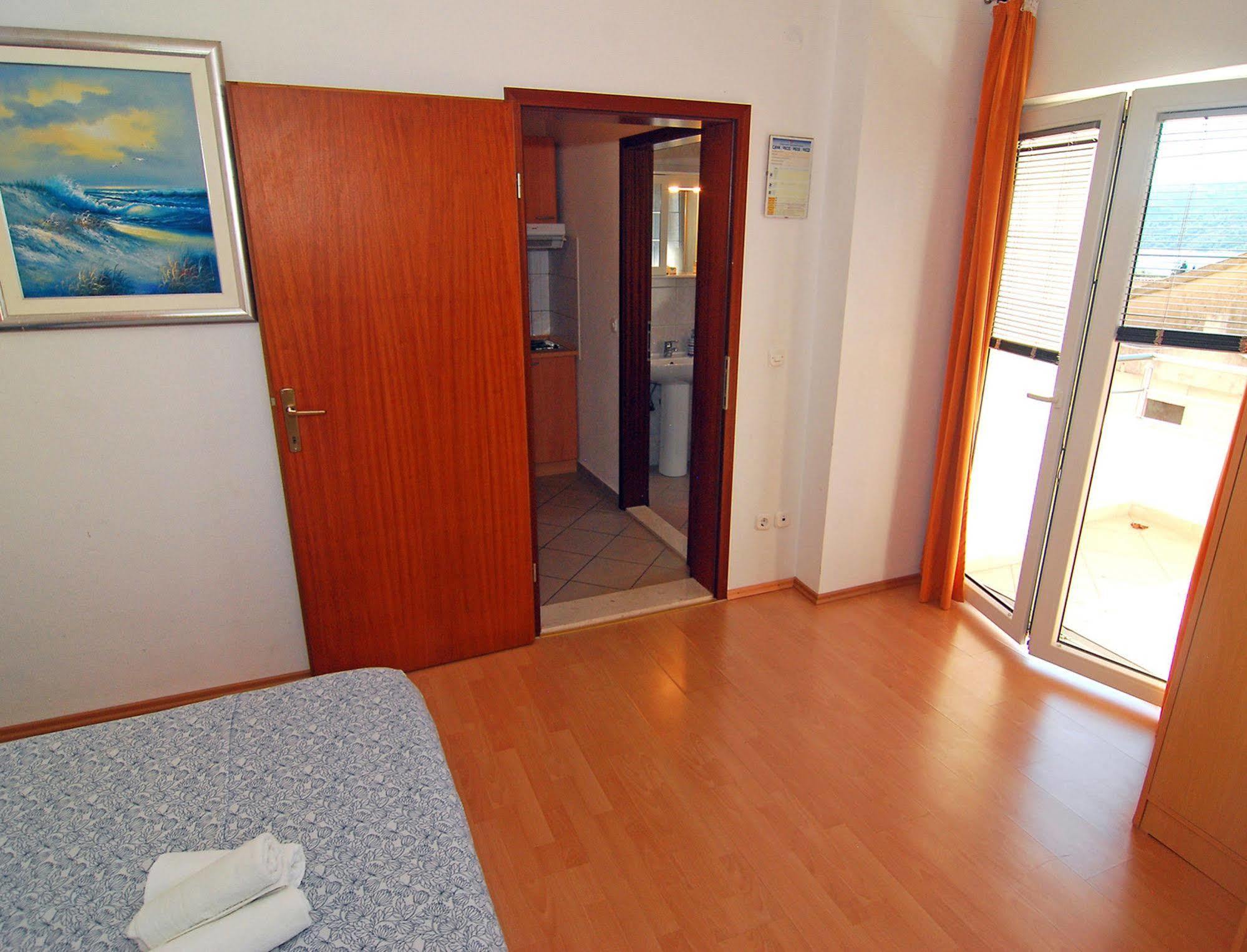 Apartments Kairos Seget Vranjica Eksteriør billede
